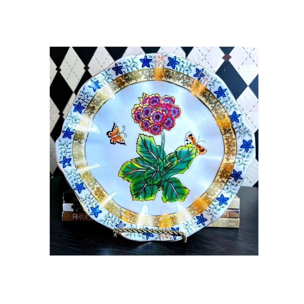 Chinese Porcelain Plate Hydrangea Butterfly Gold Gilt Scalloped 10.5"